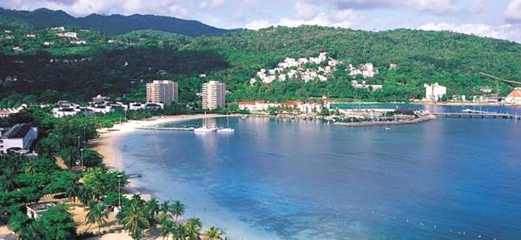 Turtle Beach Towers Apt 22 C - Ocho Rios Eksteriør billede
