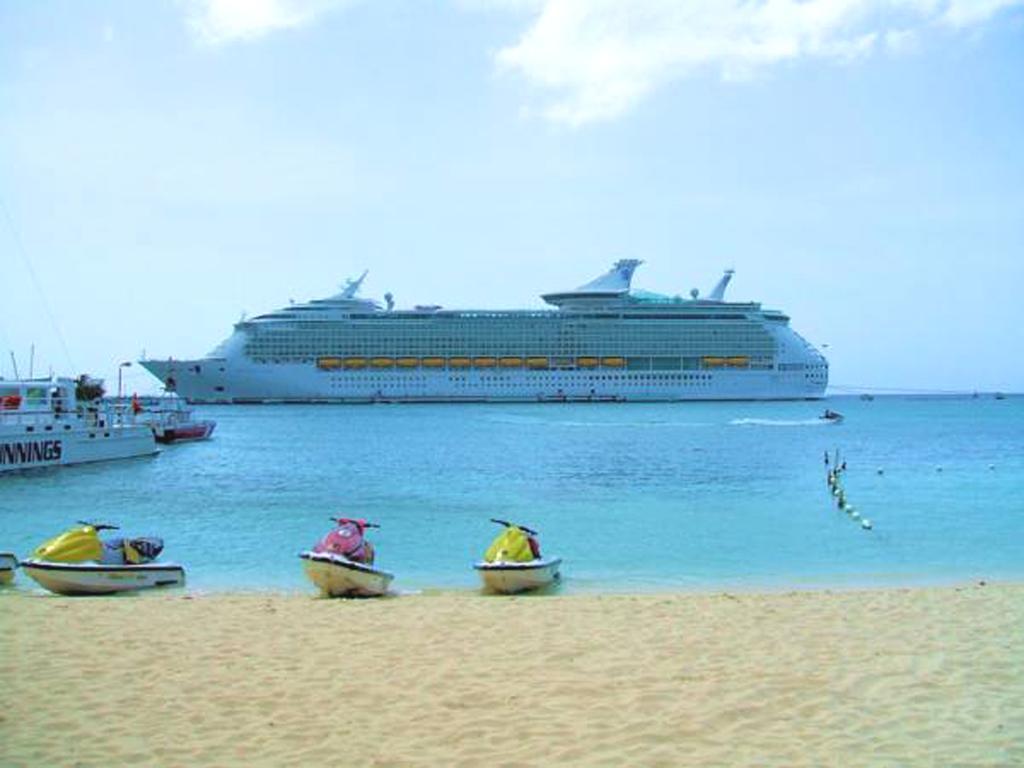 Turtle Beach Towers Apt 22 C - Ocho Rios Eksteriør billede