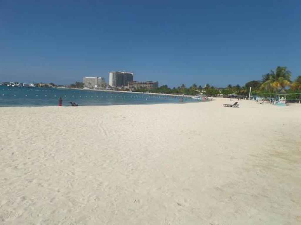 Turtle Beach Towers Apt 22 C - Ocho Rios Eksteriør billede